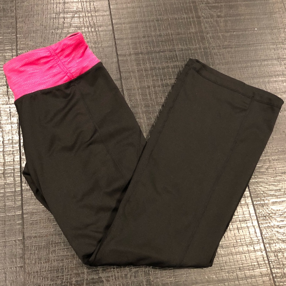 Tangerine Small Black & Pink Wise Leg Yoga Pants